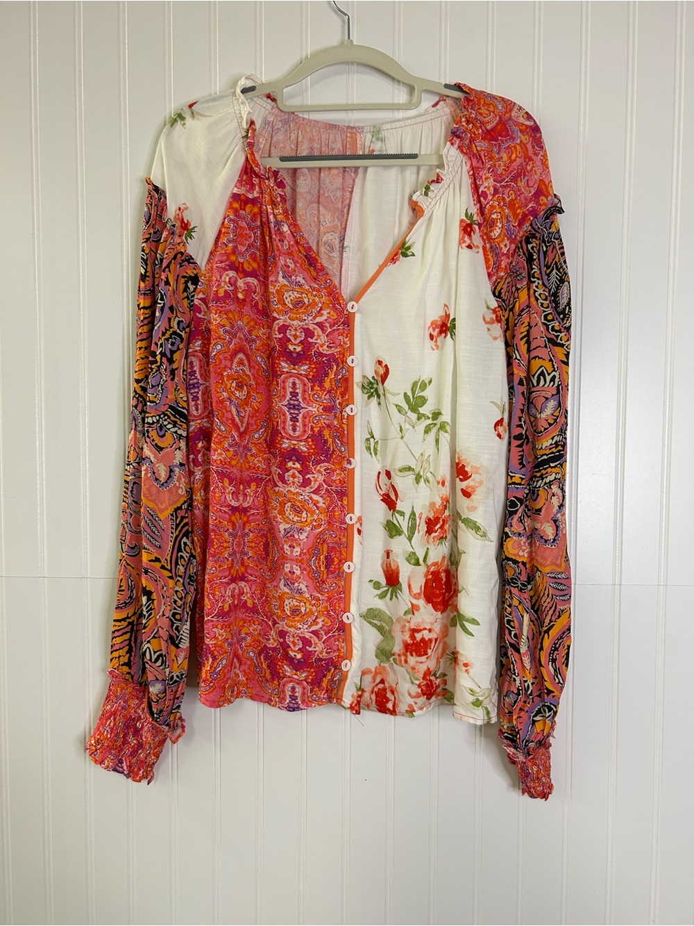 Mixed Print Button-Front Women's Blouse in Pink and White Size Medium